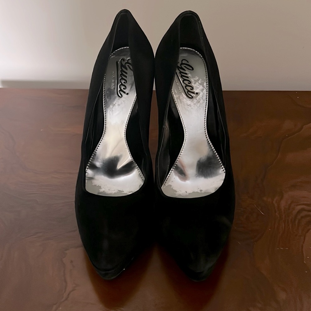 Gucci suede platform heels. Used condition. Size 40.5  5” heel 1” platform.